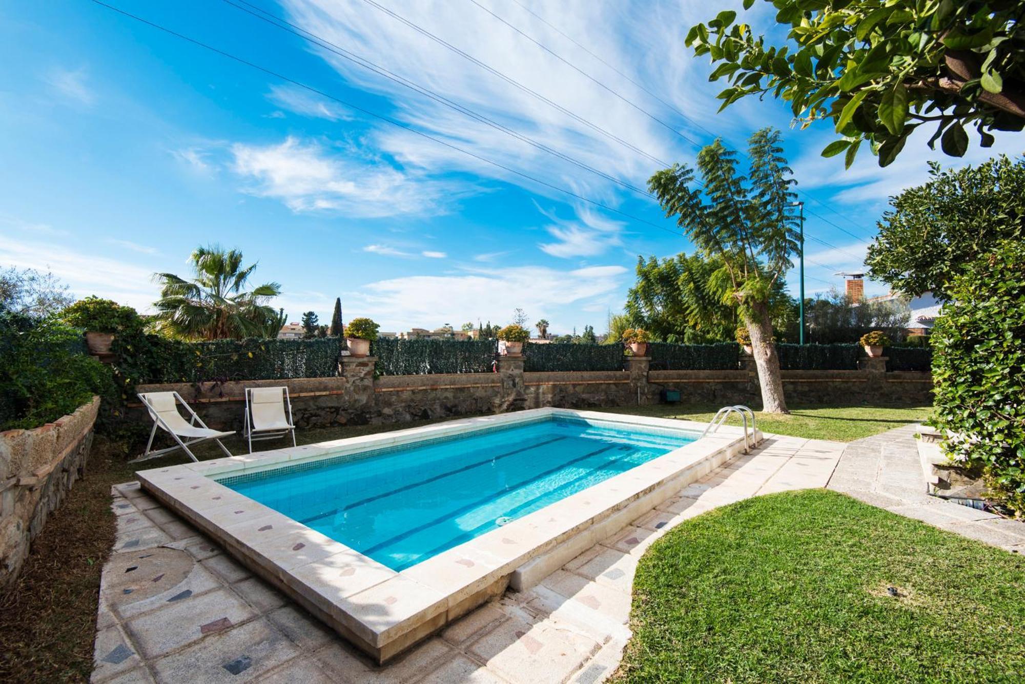 Queen Of The Ocean Villa: Stately Style House With Pool 말라가 외부 사진