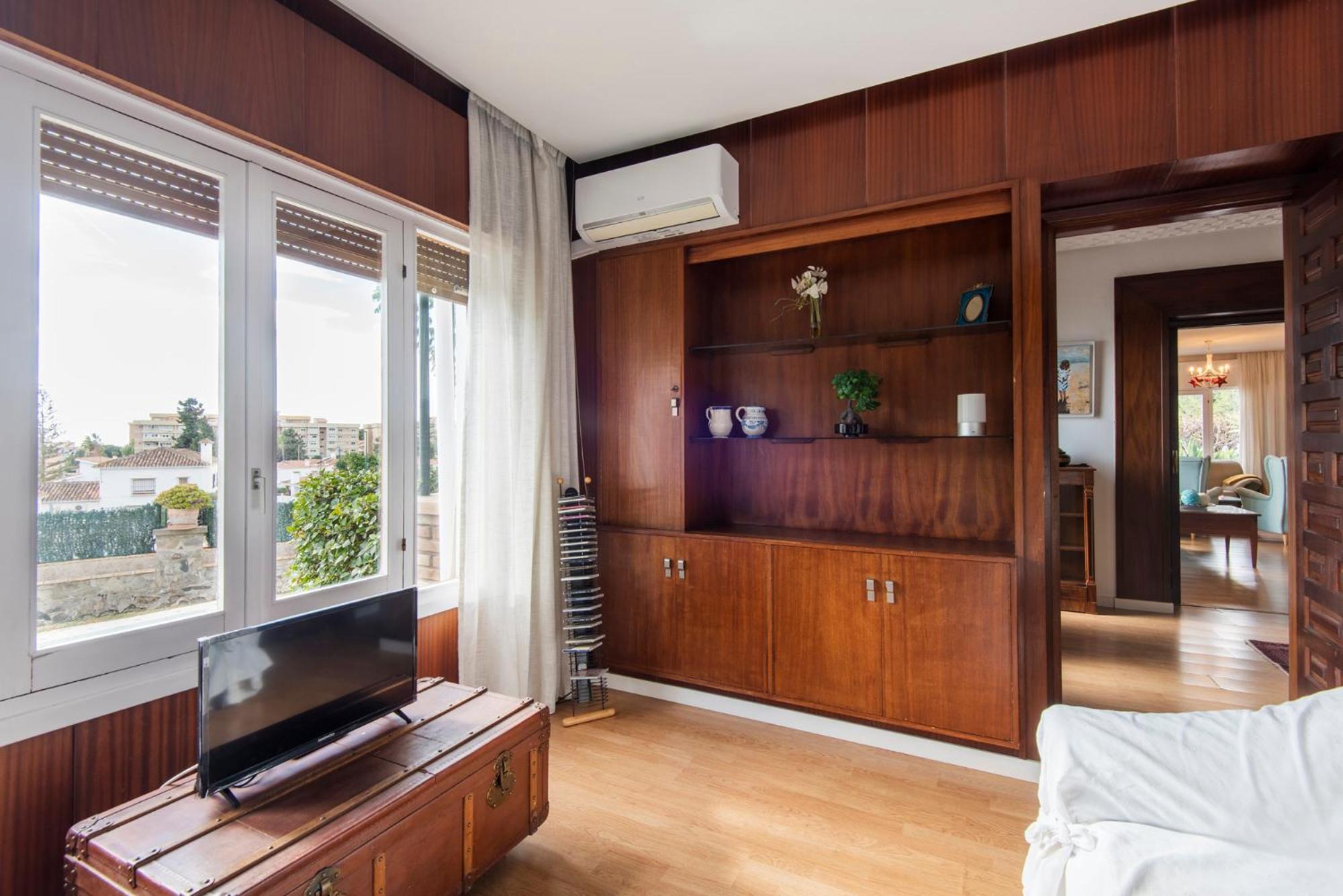 Queen Of The Ocean Villa: Stately Style House With Pool 말라가 외부 사진