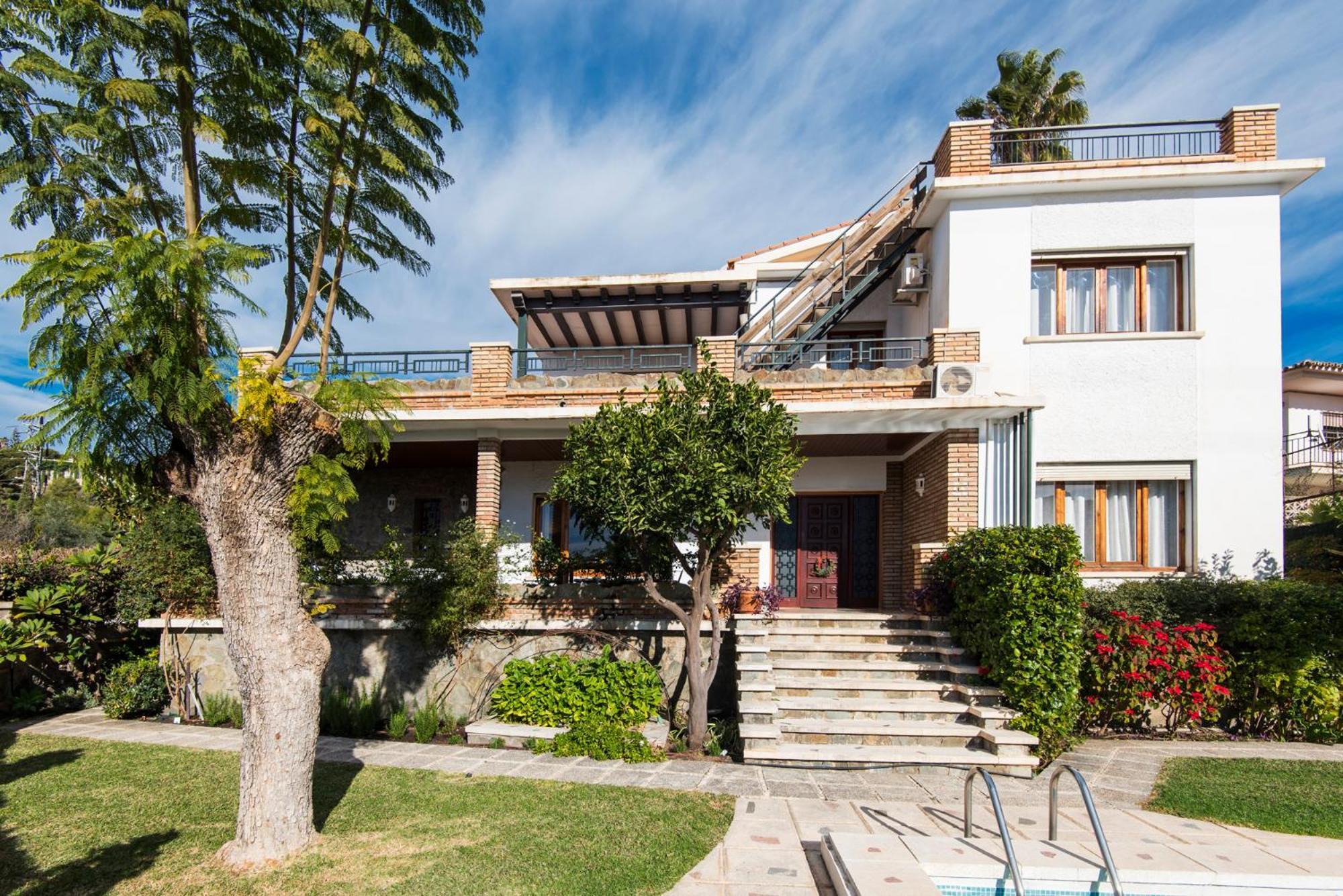 Queen Of The Ocean Villa: Stately Style House With Pool 말라가 외부 사진