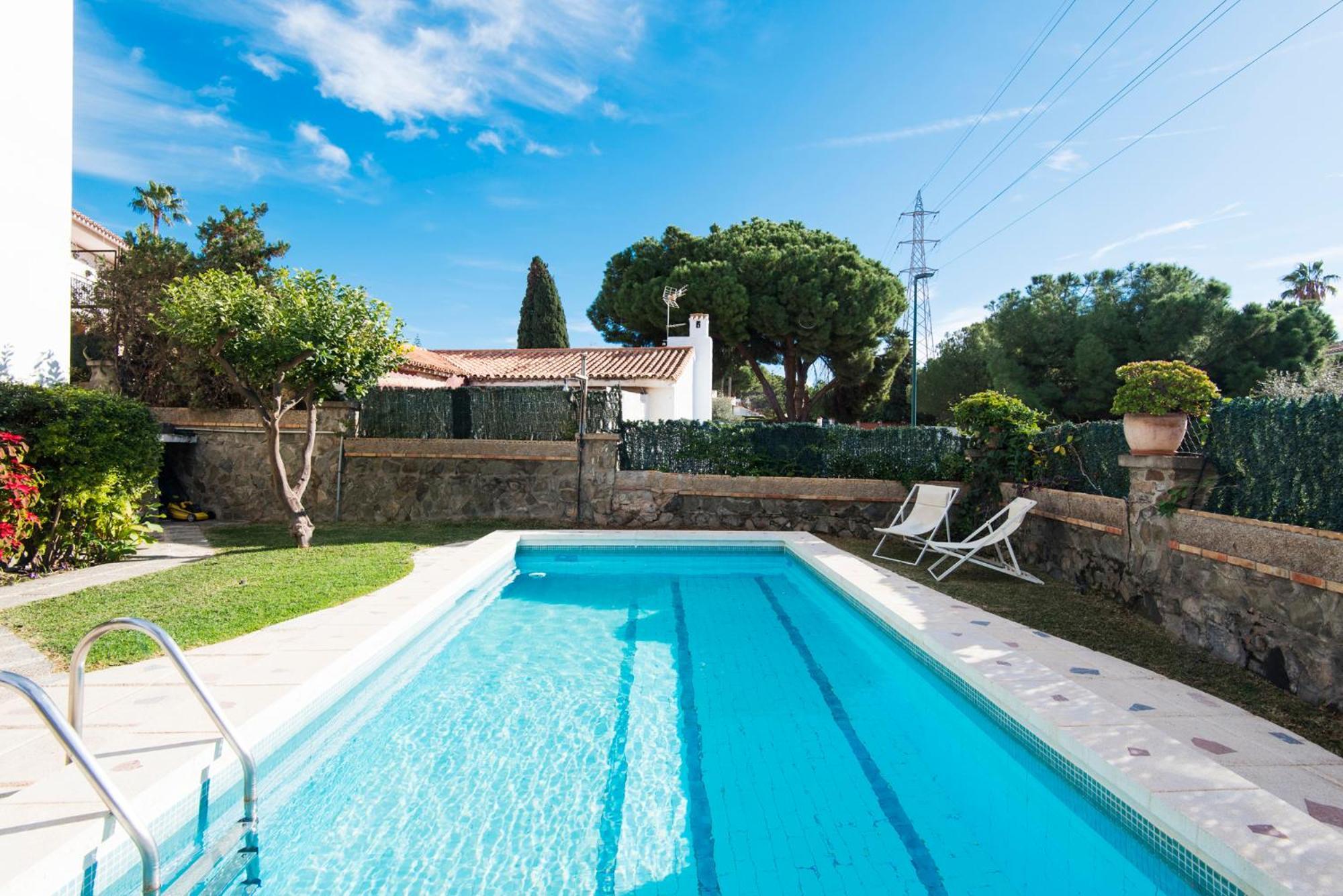 Queen Of The Ocean Villa: Stately Style House With Pool 말라가 외부 사진
